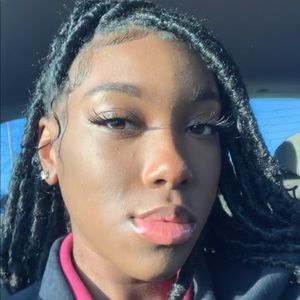 Meet your Posher, Alizey